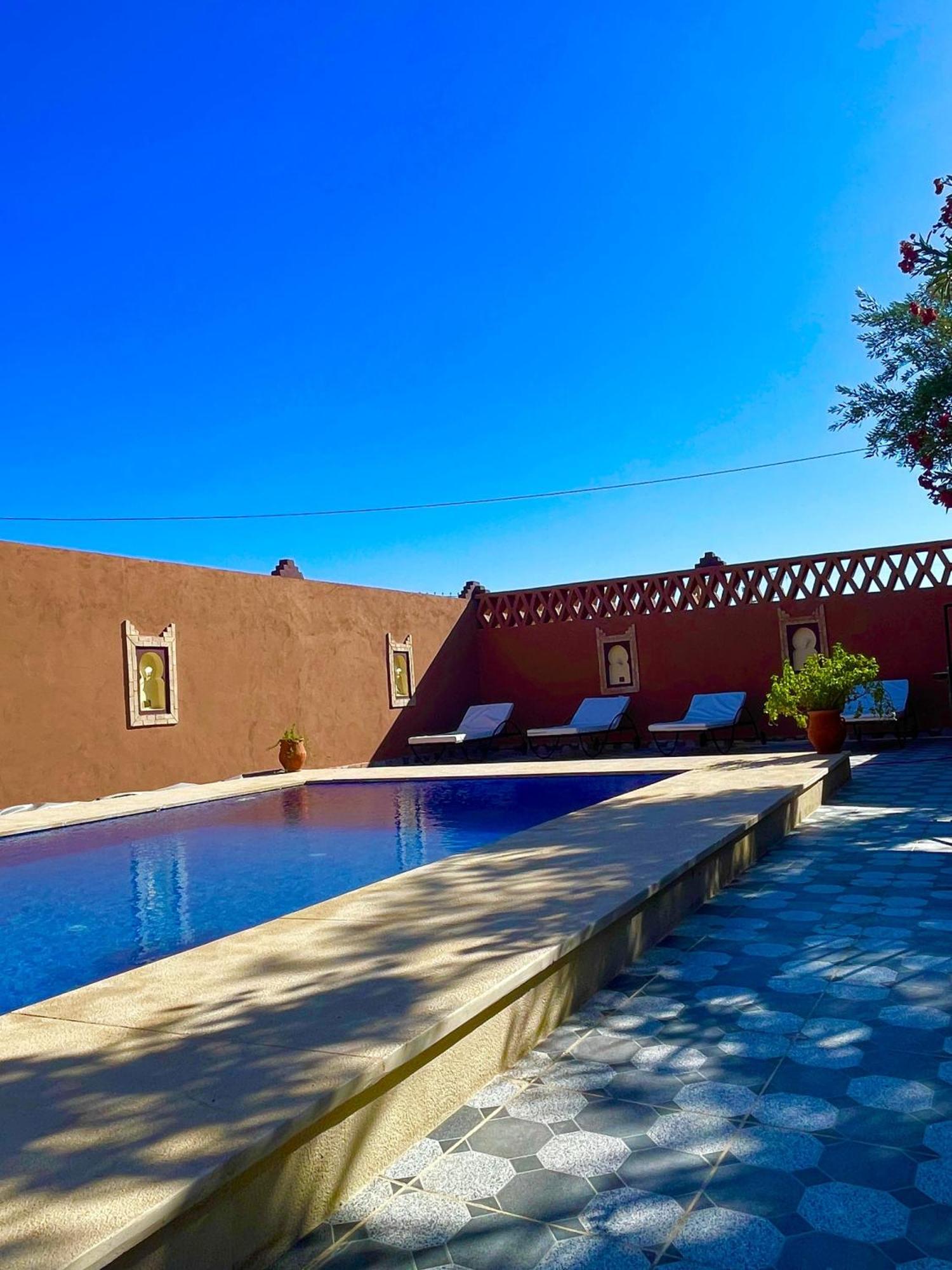 Riad Hassi Labied 메르주가 외부 사진